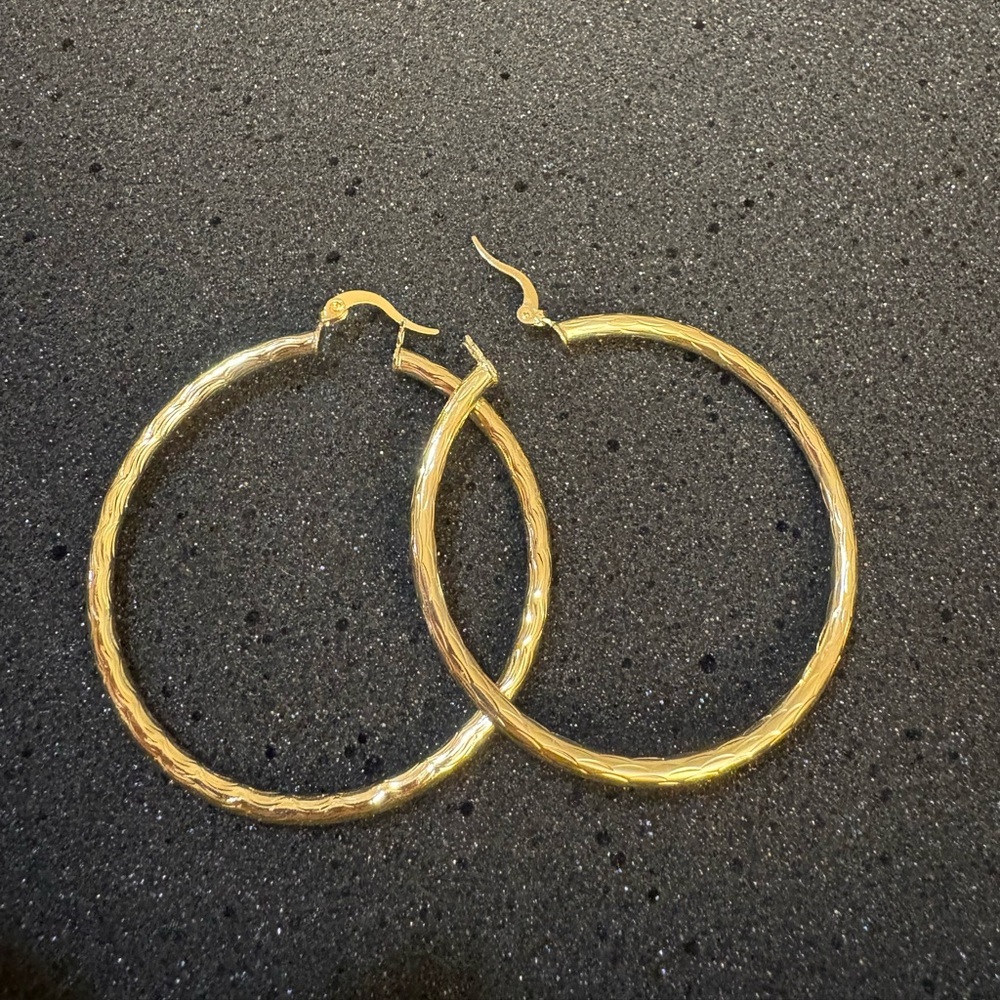 18 k  Gold‎ plated  Hoop Earrings